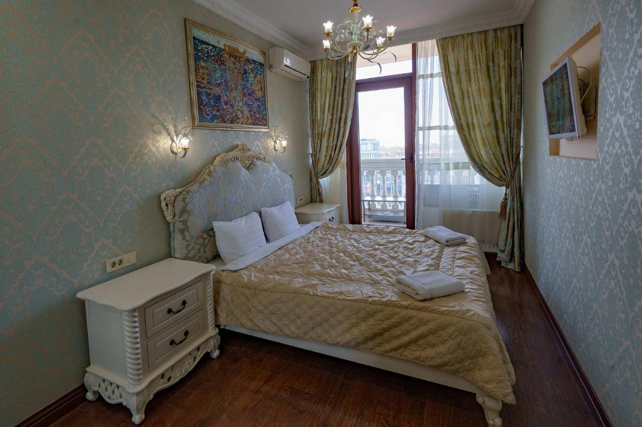 Gefest Apartments Odessa Esterno foto