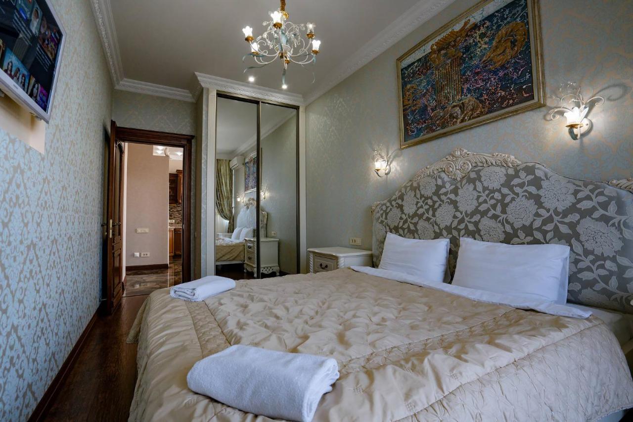 Gefest Apartments Odessa Esterno foto